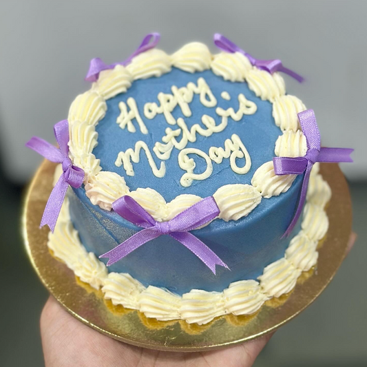 Mini Mother's Day Cake with Bows